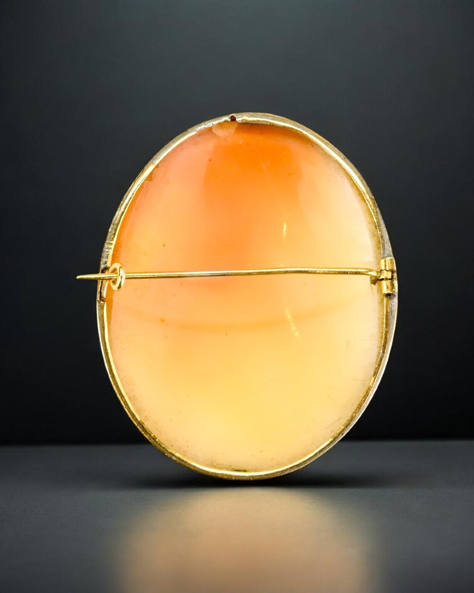 Gold-framed Cameo – Italy, Early 19th Century-photo-2